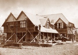 The building of Waihi School