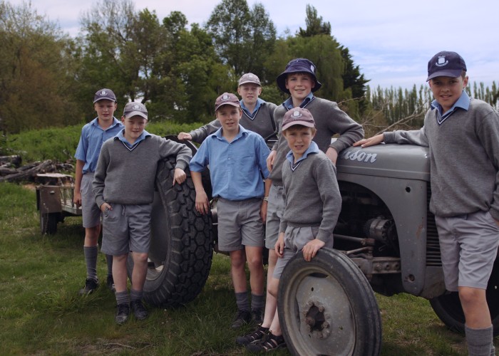 Tractor8 00087382 v2